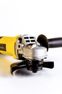 AMOLADORA 115MM 750W 1200RPM MEKA VPAG1210 - Imagen 4