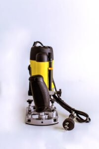 FRESADORA 1200W 11500/13000RPM MEKA VPER1026 - Imagen 2