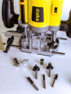 FRESADORA 1200W 11500/13000RPM MEKA VPER1026 - Imagen 5