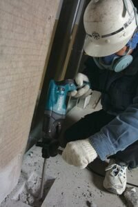 ROTOMARTILLO 780W-2.4J-3.3KG-MAKITA-HR2470 - Imagen 2